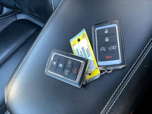 Used 2024 Jeep Grand Cherokee Limited 4xe image 10