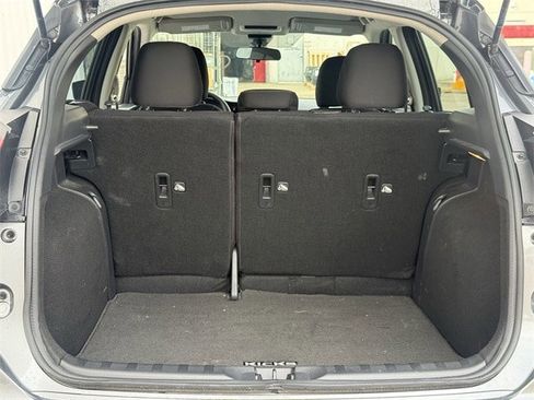 Used 2023 Nissan Kicks SV image 31