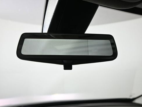 Used 2020 Chevrolet Traverse LT w/ LT Premium Package image 34