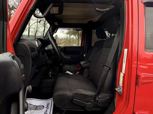 Used 2011 Jeep Wrangler Unlimited Sport w/ Dual Top Group image 9