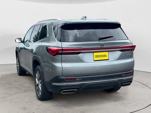 Used 2025 Buick Enclave Preferred AWD/4WD image 7