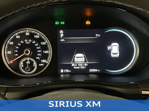 Used 2025 Genesis GV70 2.5T AWD/4WD image 14