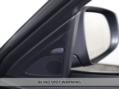 Used 2022 INFINITI QX50 Essential image 8