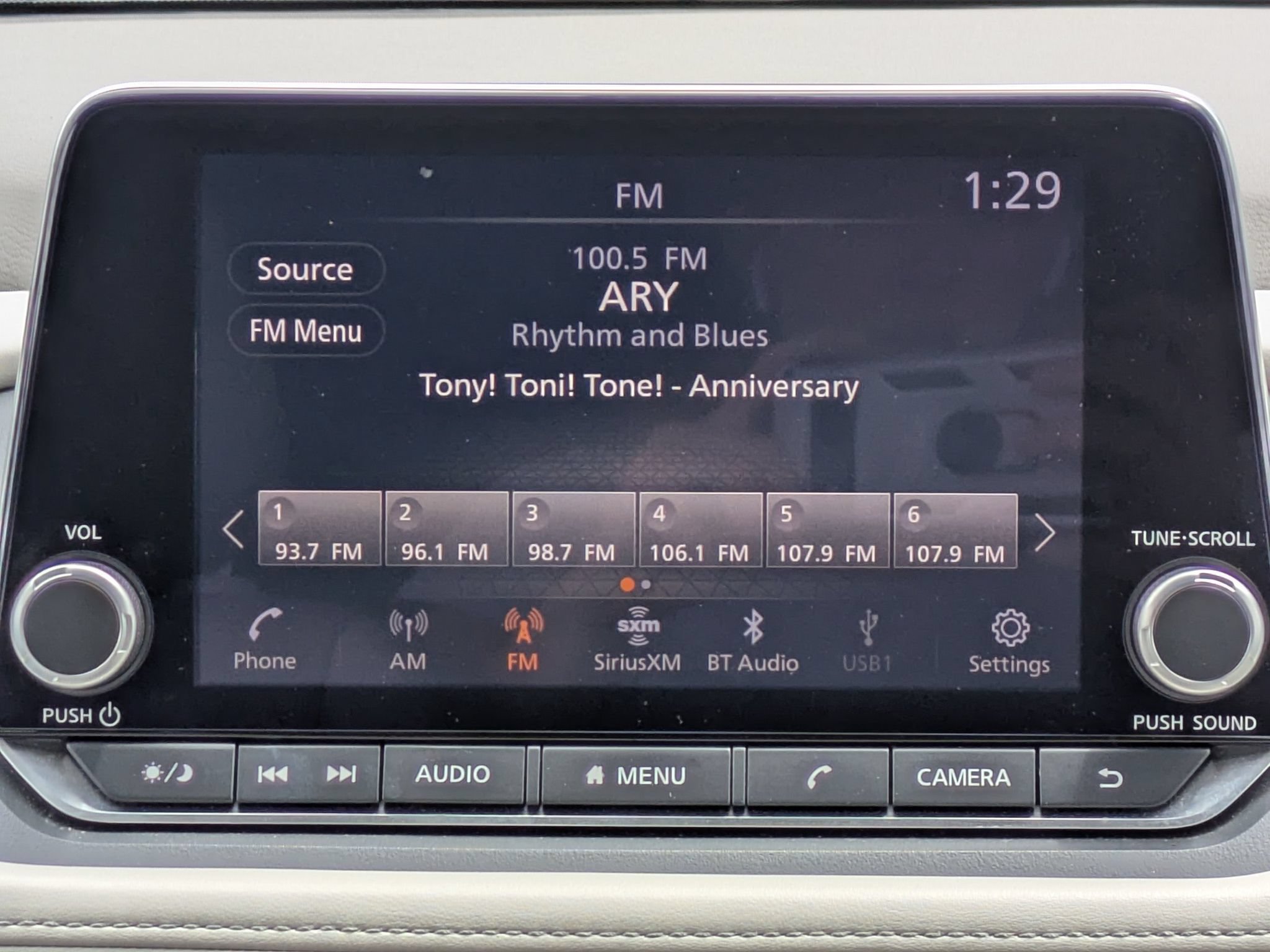 Certified 2025 Nissan Rogue SV FWD image 19