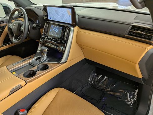 Used 2026 Lexus LX 600 4WD w/ Accessory Package (Z1) image 25
