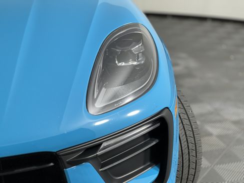 Used 2023 Porsche Macan AWD/4WD image 8