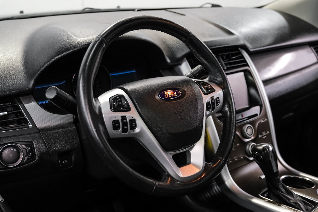Used 2013 Ford Edge SEL AWD/4WD image 18