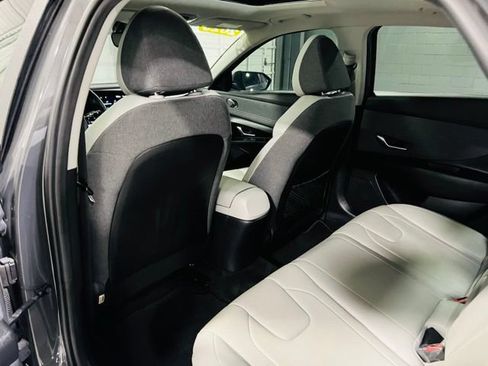Used 2023 Hyundai Elantra Limited FWD image 29