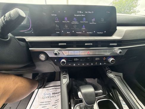 Used 2024 Kia Telluride EX X-Line AWD/4WD image 19