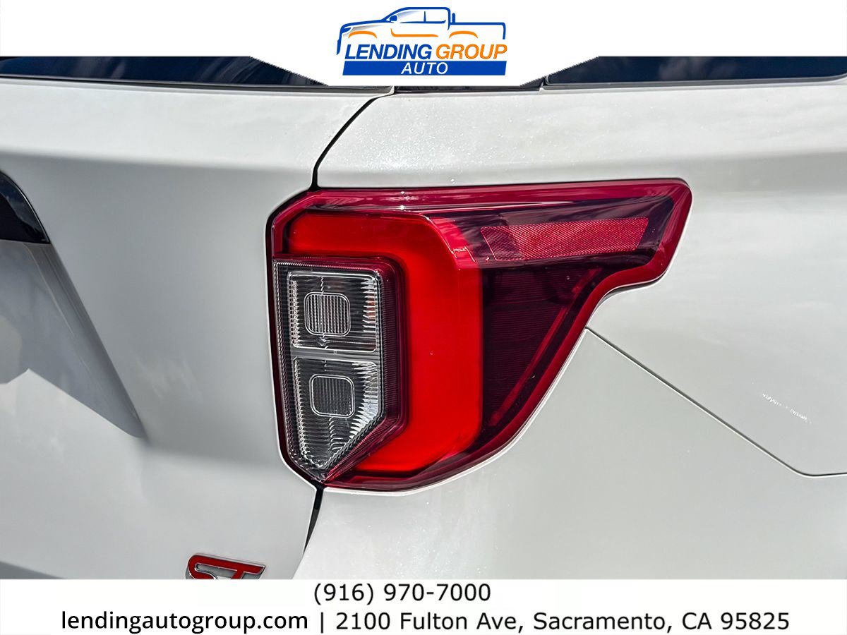 Used 2022 Ford Explorer ST w/ ST Street Pack AWD/4WD image 8