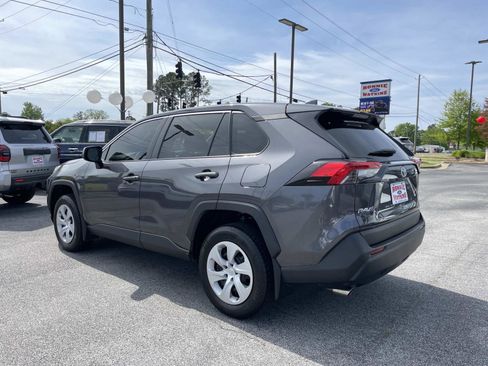 Used 2024 Toyota RAV4 LE FWD image 6
