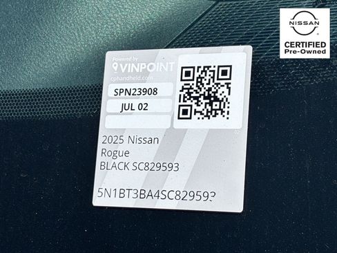 Certified 2025 Nissan Rogue SV FWD image 30