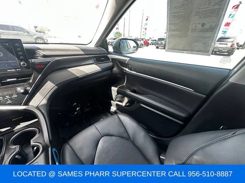 Used 2022 Toyota Camry XSE FWD image 15