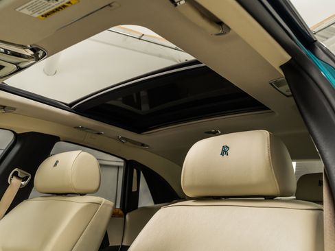 Used 2010 Rolls-Royce Ghost image 18