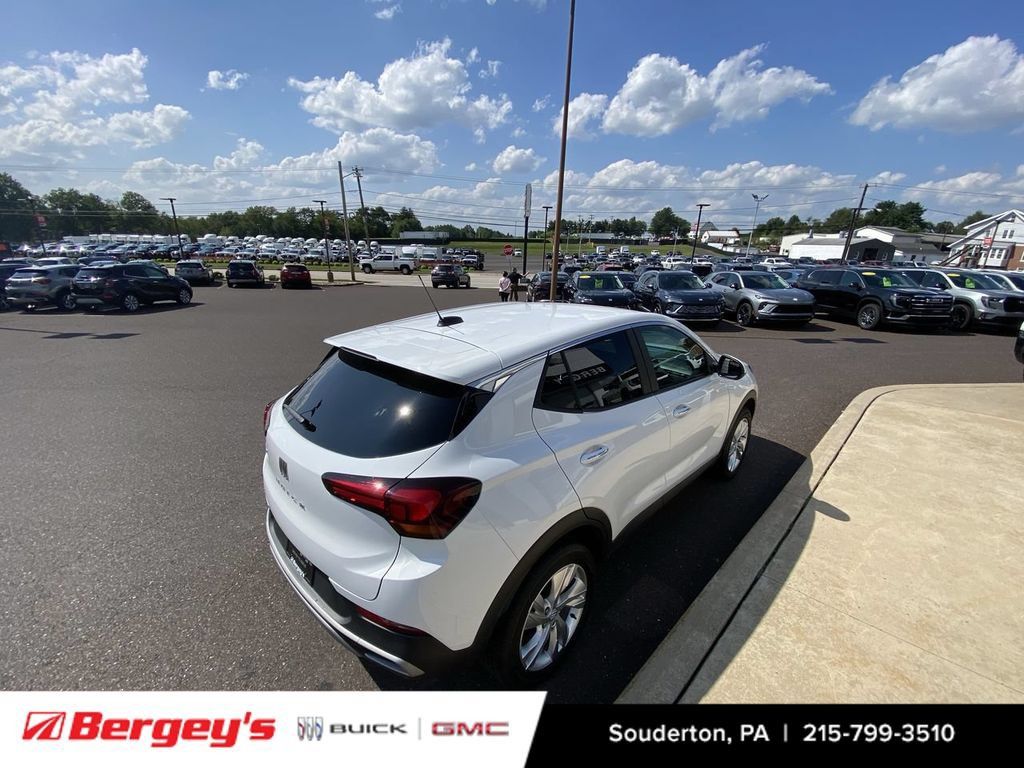 Used 2025 Buick Encore GX Preferred w/ Comfort Package AWD/4WD image 24