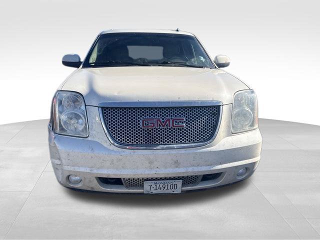 Used 2014 GMC Yukon Denali AWD/4WD image 6