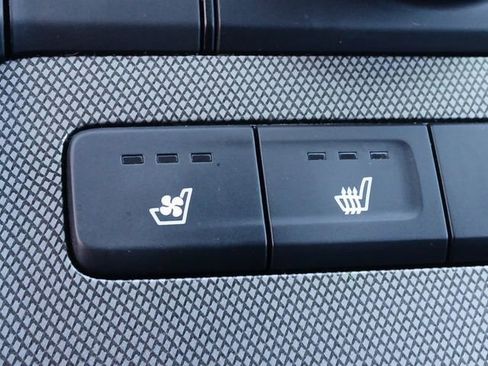 Used 2022 Hyundai Palisade Calligraphy image 16