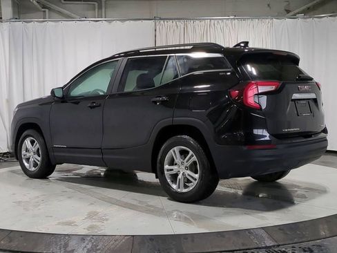 Used 2023 GMC Terrain SLE w/ Driver Convenience Package image 6