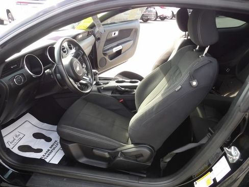 Used 2021 Ford Mustang Coupe RWD image 33