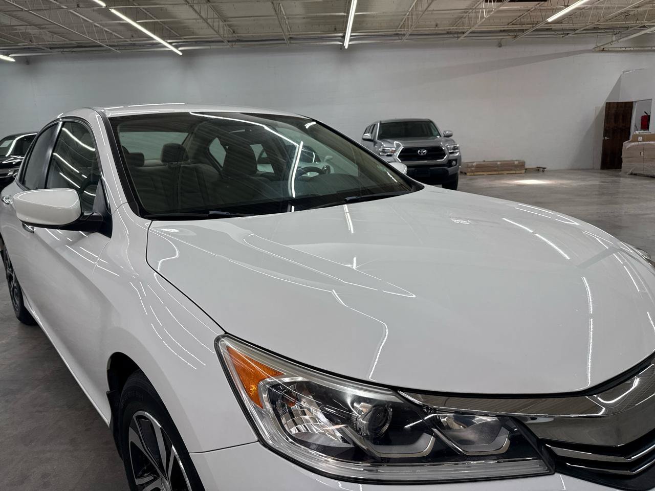 Used 2016 Honda Accord LX image 5