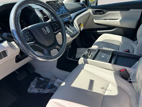 New 2026 Honda Odyssey EX-L image 10
