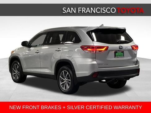 Certified 2019 Toyota Highlander XLE image 3