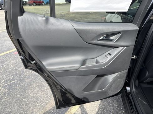 New 2026 Chevrolet Equinox LT image 24