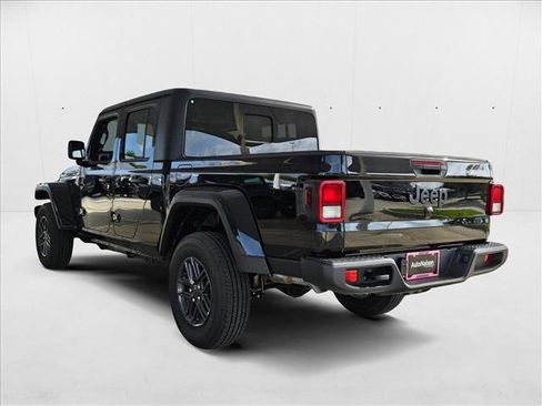 New 2025 Jeep Gladiator Sport image 9