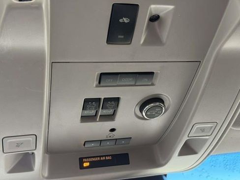 Used 2016 GMC Yukon XL Denali w/ Open Road Package image 36