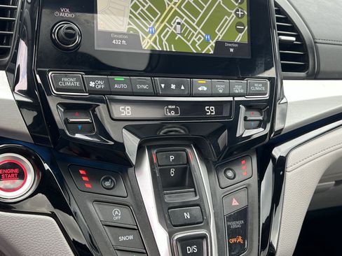 Used 2023 Honda Odyssey Touring image 19
