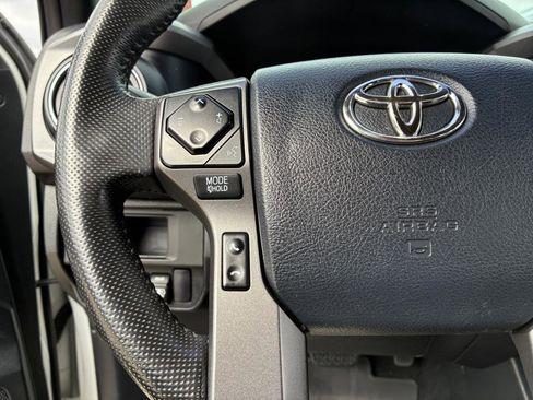 Used 2017 Toyota Tacoma TRD Pro image 26