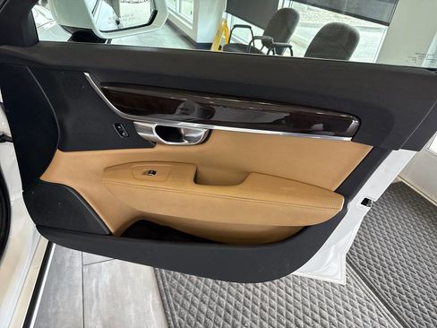 Used 2018 Volvo S90 T5 Momentum w/ Convenience Package image 41