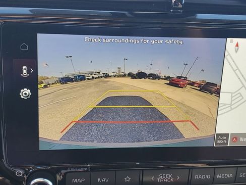 Used 2023 Kia Soul EX image 18