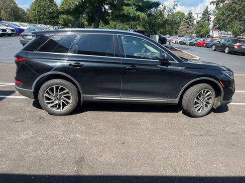 Used 2022 Lincoln Corsair AWD w/ Equipment Group 101A image 7