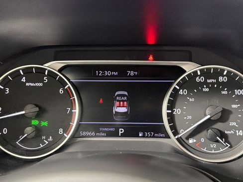 Used 2024 Nissan Rogue SV FWD image 16