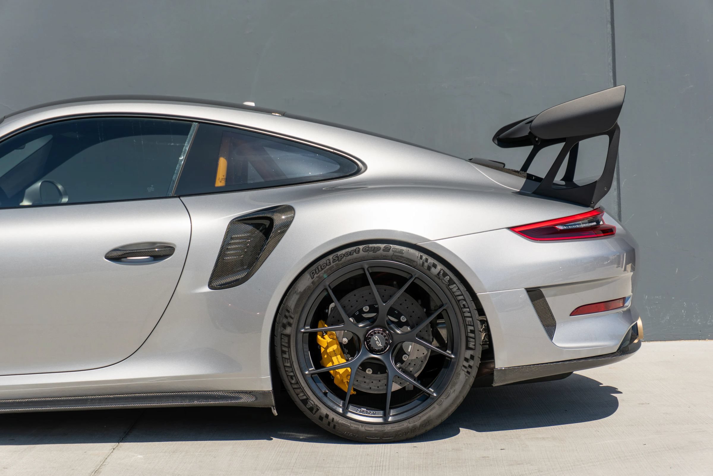 Used 2019 Porsche 911 GT3 RS RWD image 19