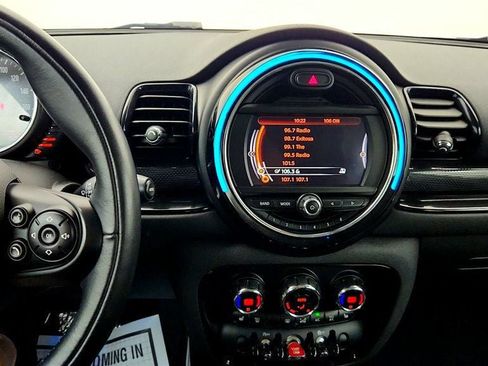 Used 2017 MINI Cooper Clubman FWD image 18