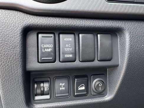 Used 2021 Nissan Titan PRO-4X w/ Pro-4x Convenience Package AWD/4WD image 20
