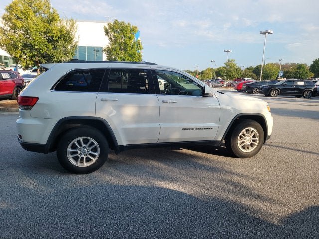 Used 2018 Jeep Grand Cherokee Laredo AWD/4WD image 28