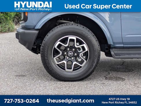 Used 2025 Ford Bronco Outer Banks AWD/4WD image 10