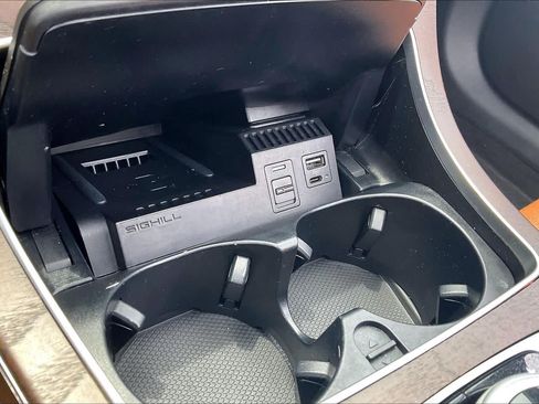 Used 2018 Mercedes-Benz C 300 Cabriolet image 33