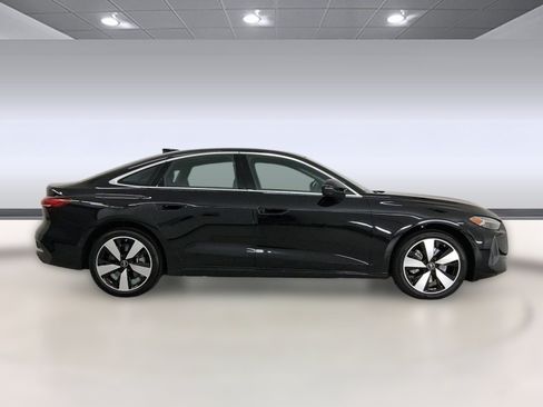 Used 2025 Audi A5 2.0T Premium Plus w/ Premium Plus AWD/4WD image 8