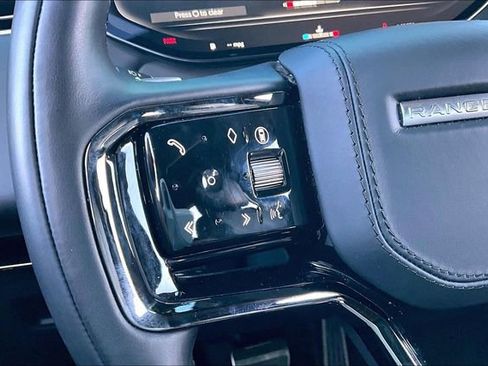 Used 2024 Land Rover Range Rover Sport Dynamic SE image 18