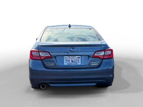 Used 2017 Subaru Legacy 2.5i Premium AWD/4WD image 4