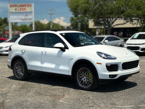 Used 2016 Porsche Cayenne S AWD/4WD image 11