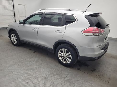Used 2014 Nissan Rogue SV image 3