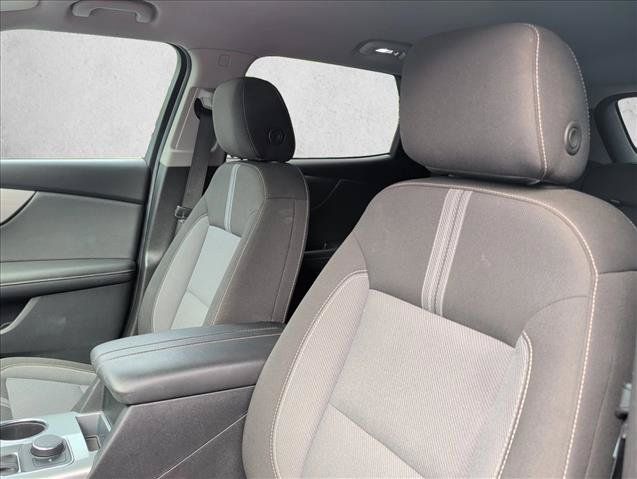 Used 2023 Chevrolet Blazer LT FWD image 11