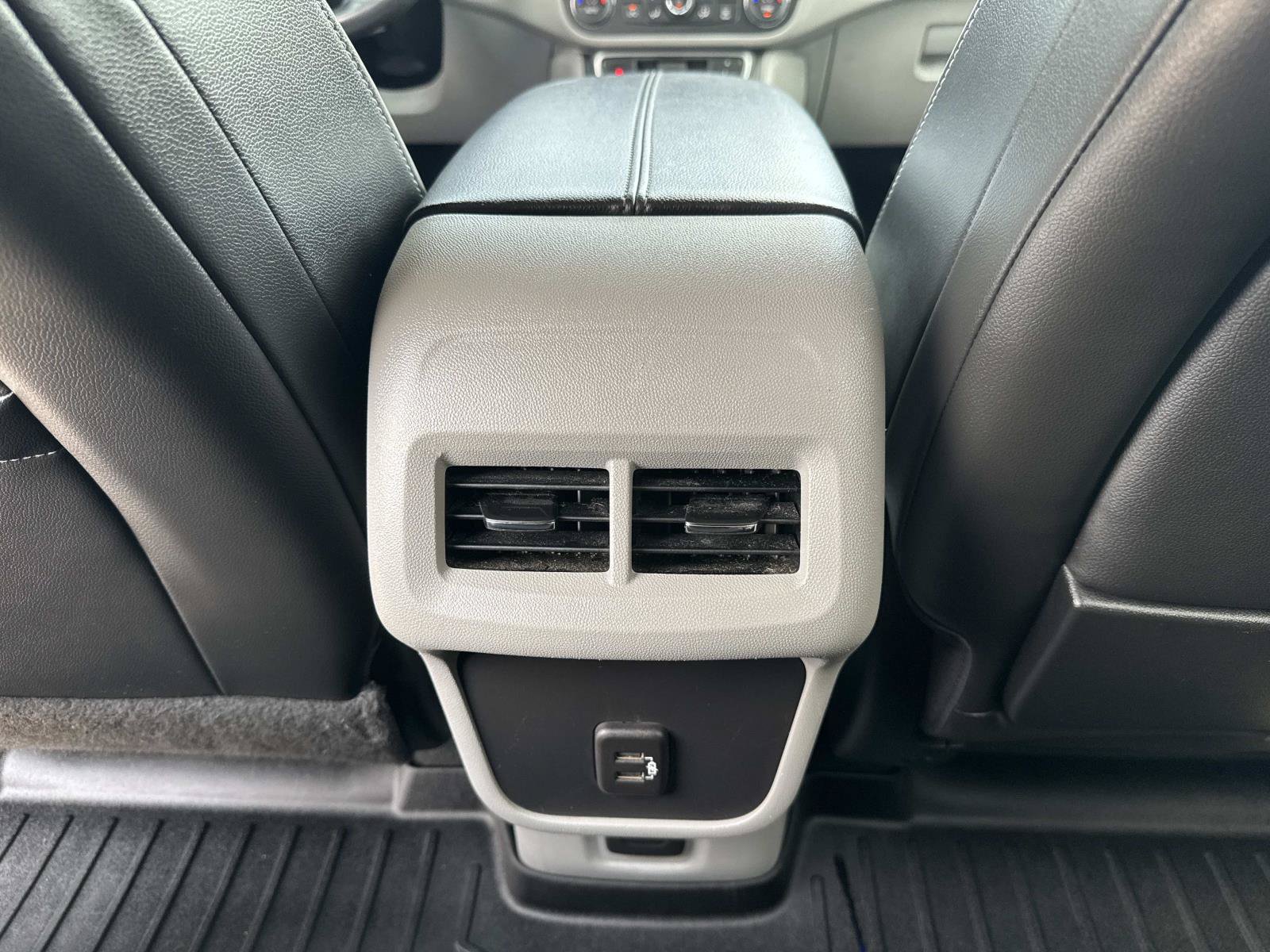 Used 2022 GMC Terrain SLT AWD/4WD image 18