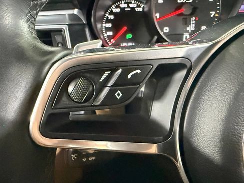 Used 2018 Porsche Macan GTS AWD/4WD image 37