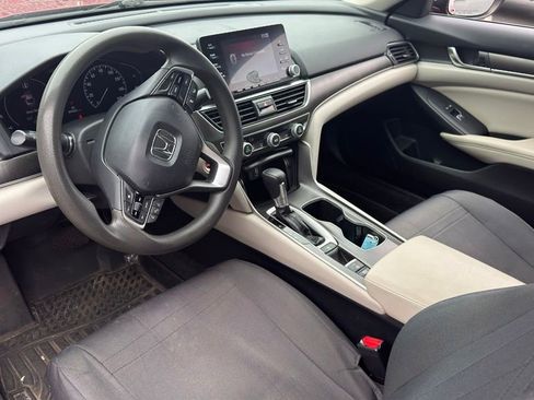 Used 2019 Honda Accord LX image 8